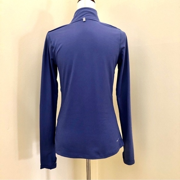 Nike. Dri-Fit Long Sleeve Half Zip. Purple. Small. - Picture 3 of 8